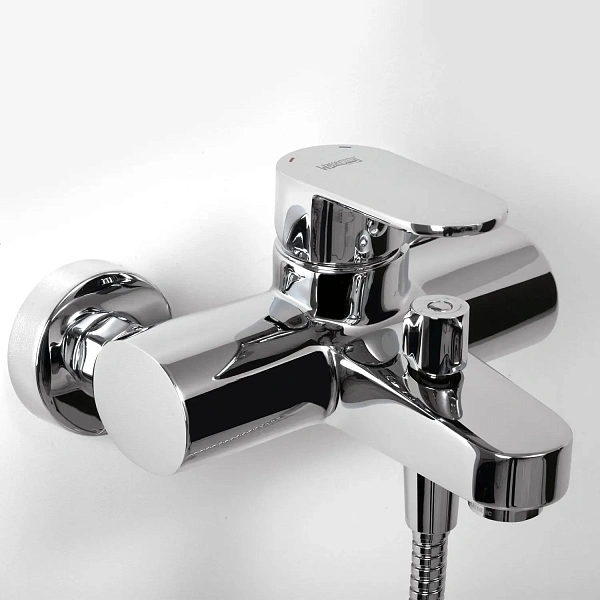 Смеситель для ванны WasserKRAFT Donau 5301 с душем