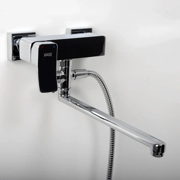 Смеситель для ванны с длинным изливом WasserKRAFT Aller 1062L с душем