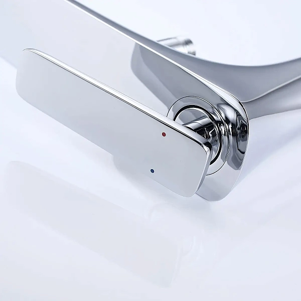 Напольный смеситель для ванны Vincea VTF-102CH