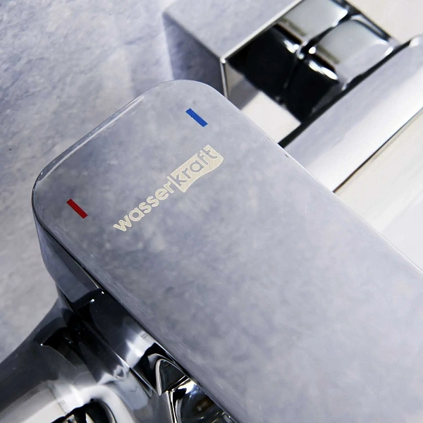 Смеситель для ванны WasserKRAFT Salm 2701 с душем