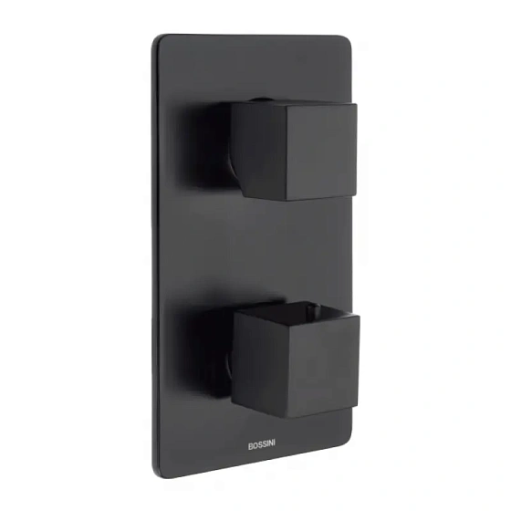 Встраиваемый смеситель для ванны и душа c термостатом Bossini Cube Z00061.073